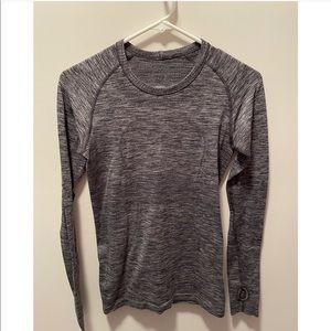 Lululemon long sleeve shirt
